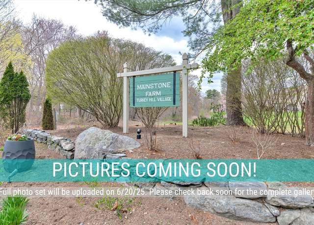 Property at 10 Fox Holw #10, Wayland, MA 01778, 3 beds, 2.5 baths