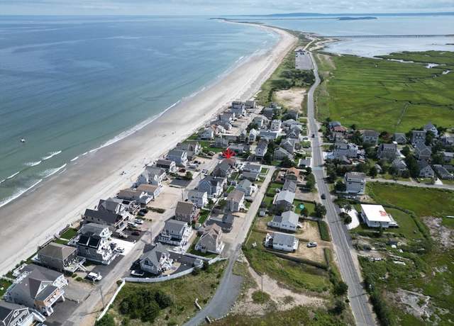 Property at 36 Ocean Rd N, Duxbury, MA 02332, 3 beds, 1 bath