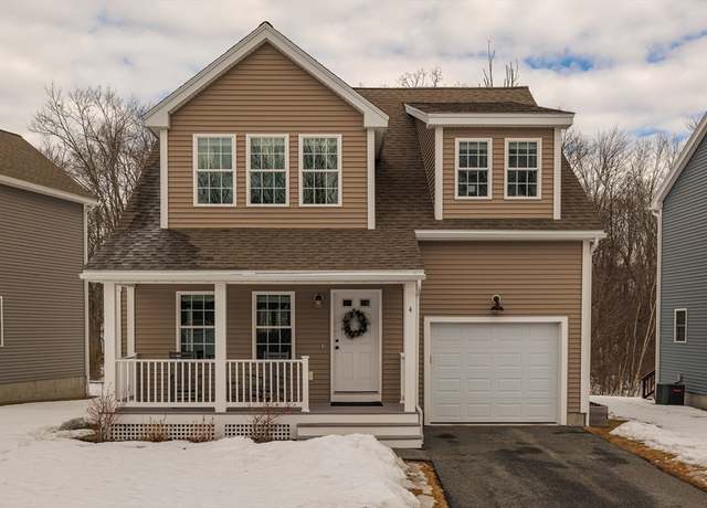 Property at 4 Bicknell Cir #4, Haverhill, MA 01835, 3 beds, 2.5 baths