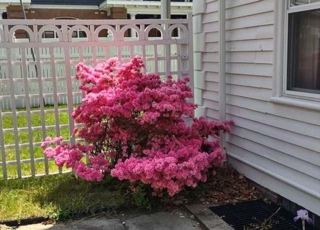 Property at 36 Underwood St, Pawtucket, RI 02860, 6 beds, 4 baths