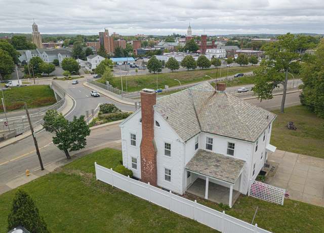Property at 36 Underwood St, Pawtucket, RI 02860, 6 beds, 4 baths