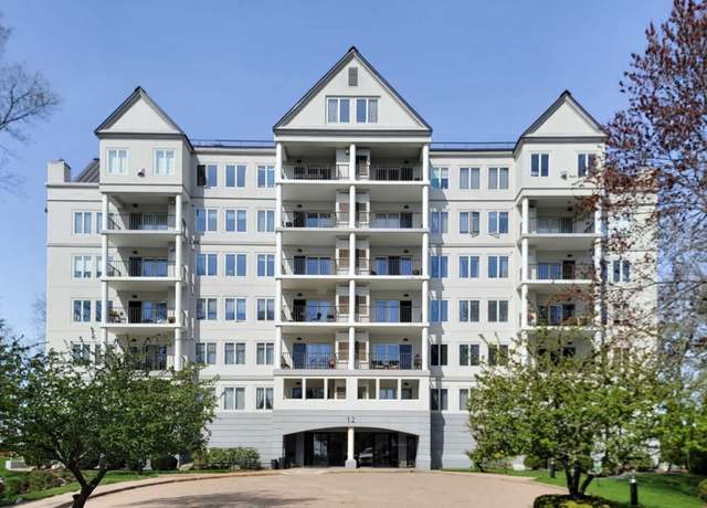 Property at 12 Mountain Laurel Dr #407, Nashua, NH 03062, 2 beds, 2 baths