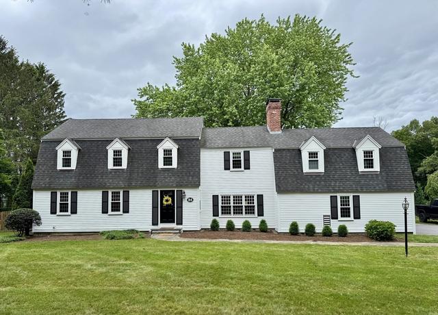 Property at 84 Lee Dr, Concord, MA 01742, 4 beds, 3.5 baths
