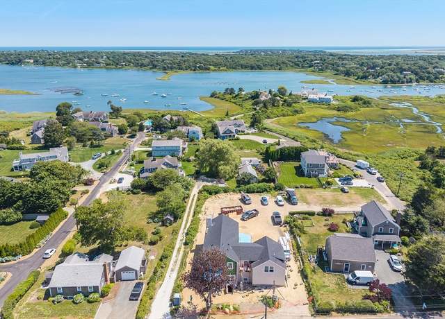 Property at 14 Pond View Ln, Chatham, MA 02633, 4 beds, 5 baths