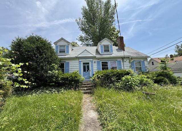 Property at 113 Lexington St, Springfield, MA 01107, 4 beds, 3.5 baths