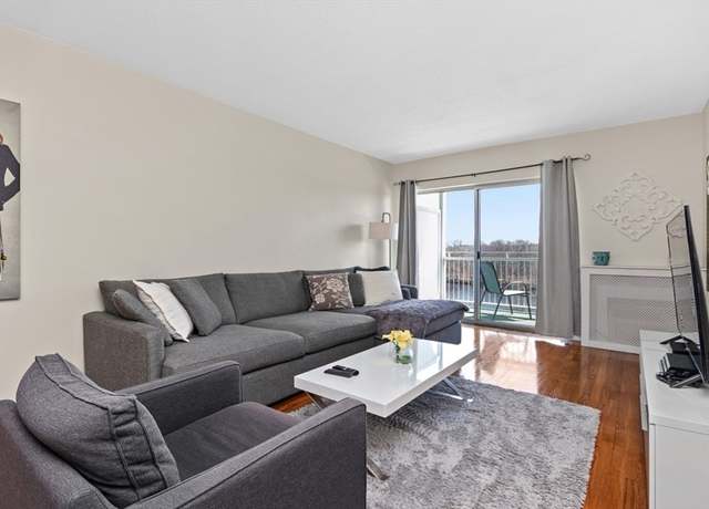 Property at 227 Coolidge Ave #209, Watertown, MA 02472, 2 beds, 1 bath