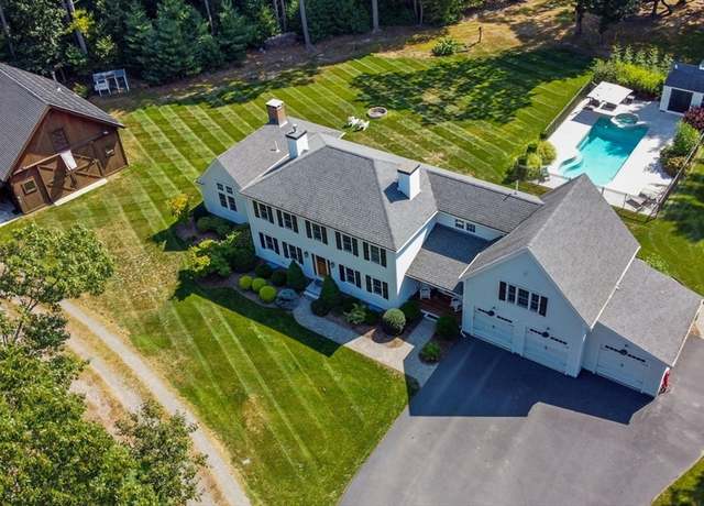 Property at 17 Sanger Rd, Duxbury, MA 02332, 5 beds, 4 baths