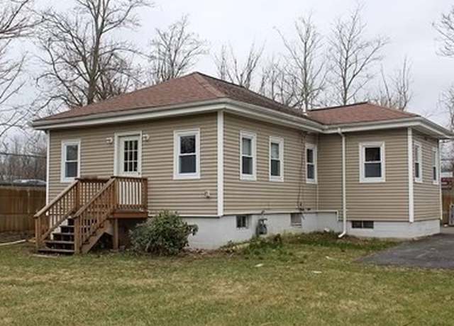 Property at 121 Spring St, Bridgewater, MA 02324, 2 beds, 1 bath