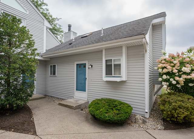 Property at 211 Lake St #50, Weymouth, MA 02189, 2 beds, 1 bath