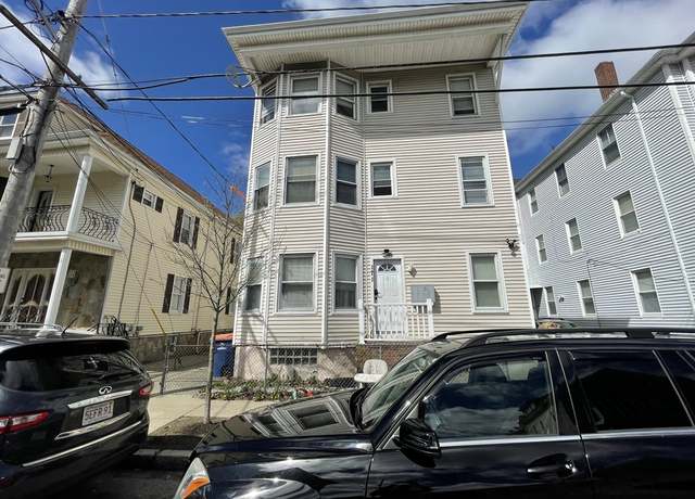 Property at 171 Crapo St, New Bedford, MA 02744, 9 beds, 3.5 baths