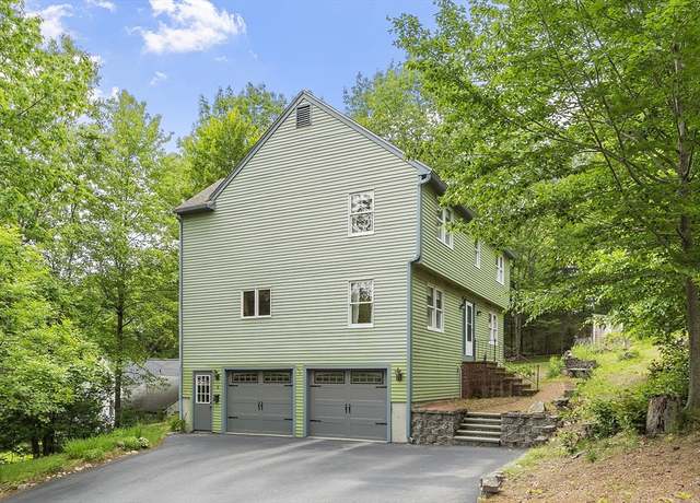 Property at 36 Parson Cir, Fitchburg, MA 01420, 4 beds, 2.5 baths