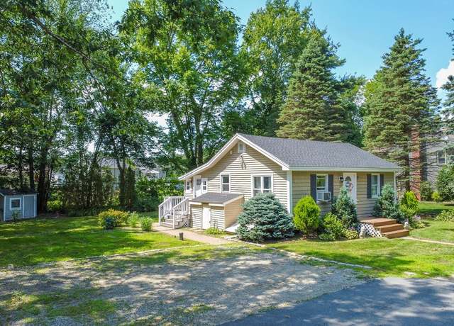 Property at 8 Wilson St, Salem, NH 03079, 2 beds, 1 bath