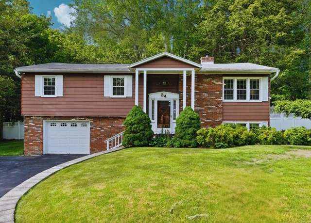 Property at 34 Queens Rd, Leominster, MA 01453, 3 beds, 2 baths