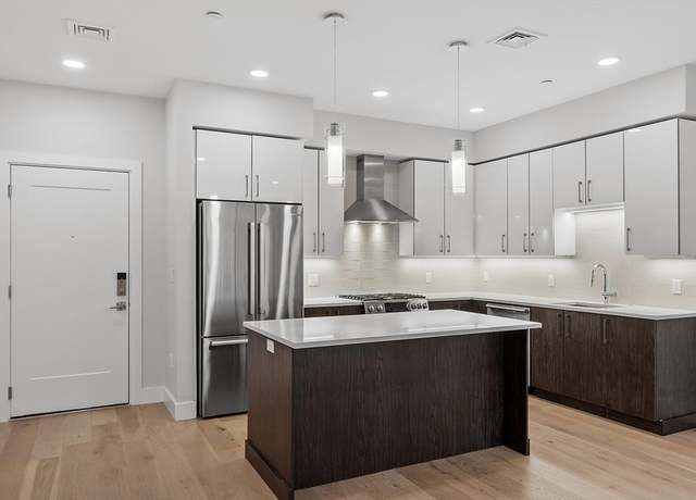 Property at 124 Highland Ave #104, Somerville, MA 02143, 2 beds, 2 baths