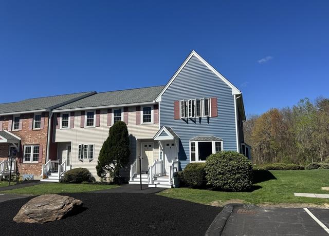 Property at 26 Fox Meadow Rd Unit H, Leominster, MA 01453, 2 beds, 1.5 baths