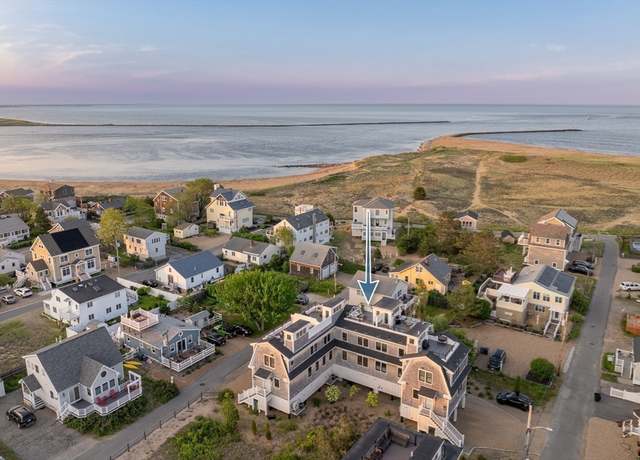 Property at 5 63rd St Unit C, Newburyport, MA 01950, 2 beds, 2.5 baths
