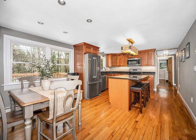 Property at 380 New West Townsend Rd, Lunenburg, MA 01462, 3 beds, 1 bath