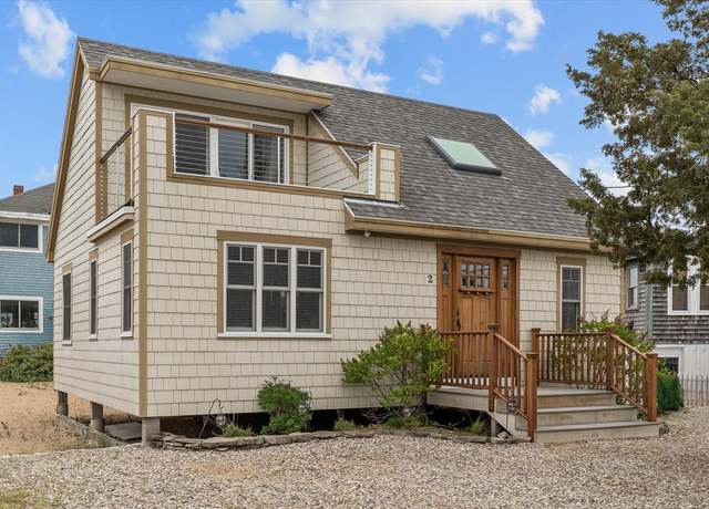 Property at 2 Harbor St, Newburyport, MA 01951, 2 beds, 2 baths