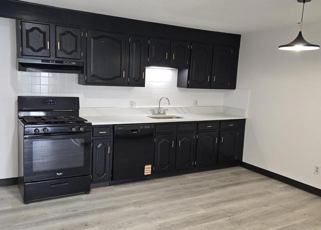 Property at 24 Inman St #32, Lawrence, MA 01843, 2 beds, 1 bath