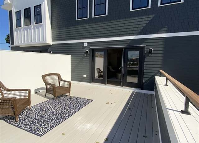 Property at 50 North Payne St #2, Quincy, MA 02169, 2 beds, 2.5 baths