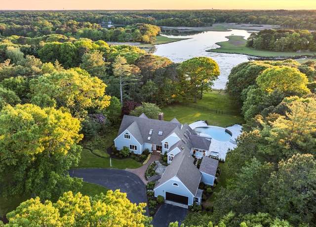 Property at 38 Beach Plum Hill Rd, Barnstable, MA 02655, 5 beds, 4.5 baths