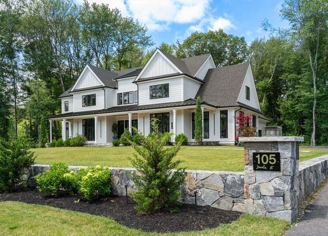 Property at 105 Lincoln St, Northborough, MA 01532, 4 beds, 4 baths