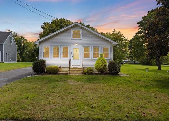 Property at 52 Calef Ave, Swansea, MA 02777, 2 beds, 1 bath