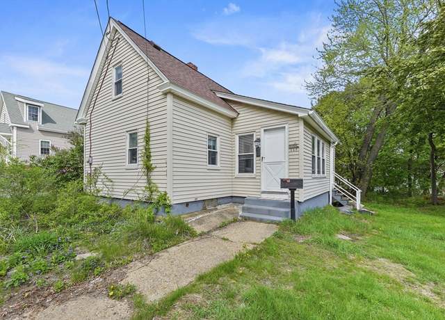 Property at 448 Pleasant St, Gardner, MA 01440, 2 beds, 1 bath