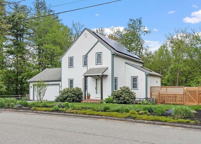 Property at 17 Lantern Ln, Leominster, MA 01453, 3 beds, 1.5 baths