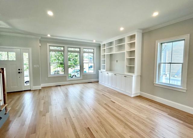Property at 50 York Ave #50, Watertown, MA 02472, 4 beds, 3.5 baths