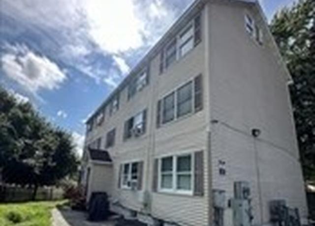Property at 334 Howard St #5, Lawrence, MA 01841, 3 beds, 1.5 baths