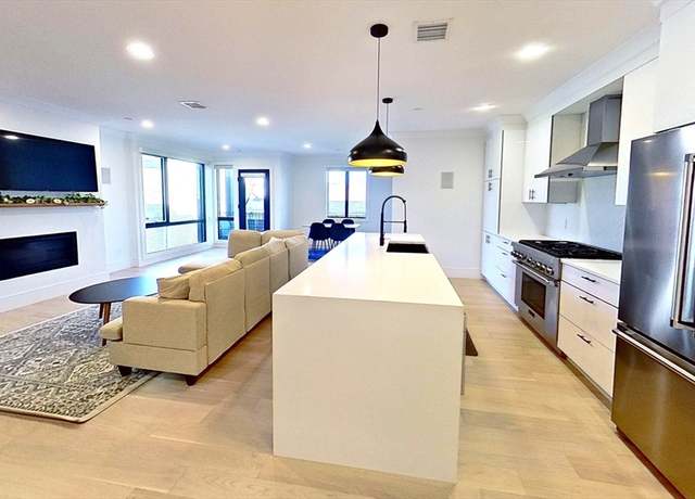 Property at 148 W 9th St #6, Boston, MA 02127, 2 beds, 2 baths