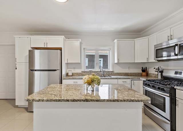 Property at 40-42 Perry Ave, Lawrence, MA 01841, 8 beds, 3 baths