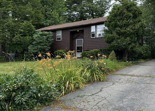 Property at 41 Steven St, Hanson, MA 02341, 4 beds, 1 bath