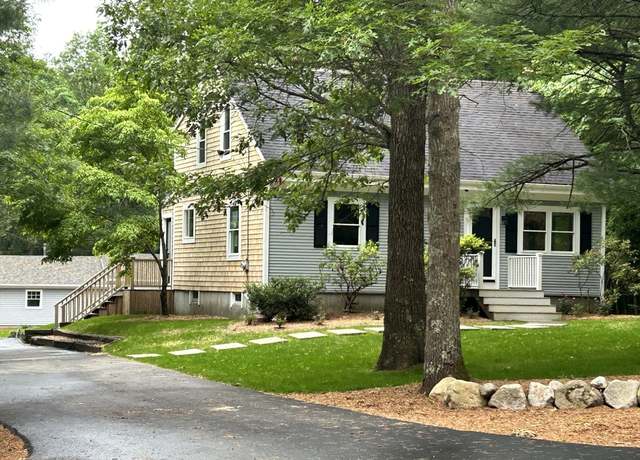 Property at 137 Chipaway Rd, Freetown, MA 02717, 3 beds, 2 baths