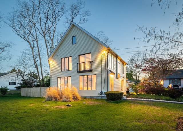 Property at 1705 Wampanoag Trl, Barrington, RI 02806, 3 beds, 2.5 baths