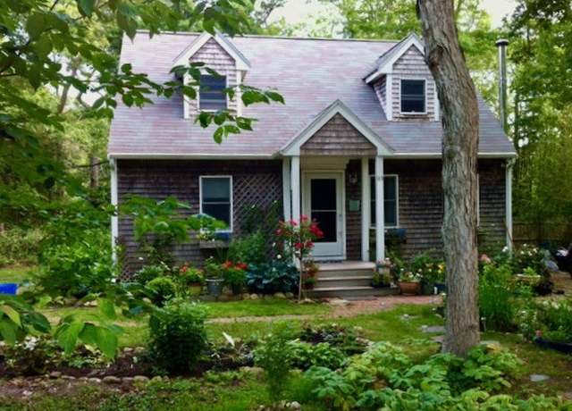 Property at 113 Leonard Cir, Tisbury, MA 02568, 4 beds, 2 baths