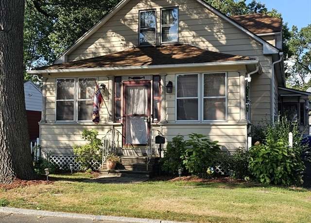 Property at 27 Parallel St, Springfield, MA 01104, 3 beds, 1 bath