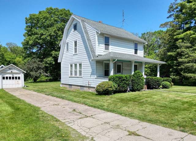 Property at 950 Bedford St, Whitman, MA 02382, 3 beds, 1 bath