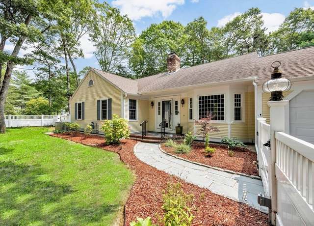 Property at 175 Old Post Rd, Barnstable, MA 02632, 3 beds, 2 baths