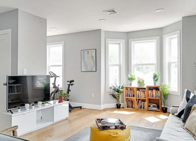 Property at 19 Plymouth St #3, Cambridge, MA 02141, 3 beds, 2 baths