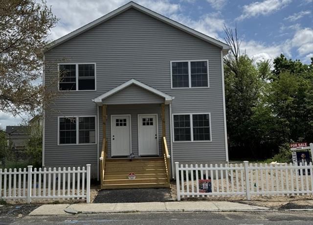 Property at 48-50 Spruce St, Springfield, MA 01105, 6 beds, 3 baths