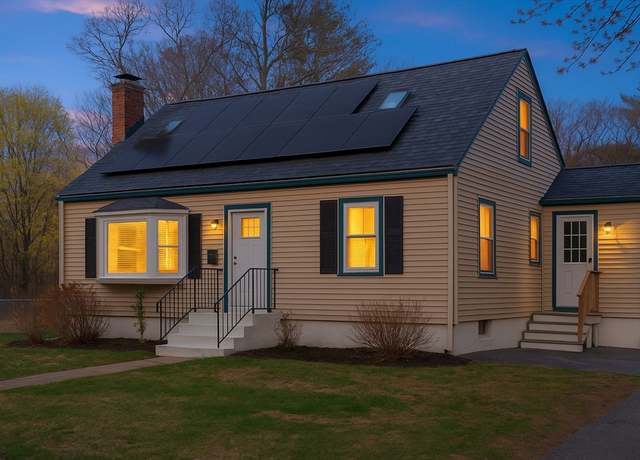 Property at 14 Warren Ave, Rockland, MA 02370, 3 beds, 1 bath