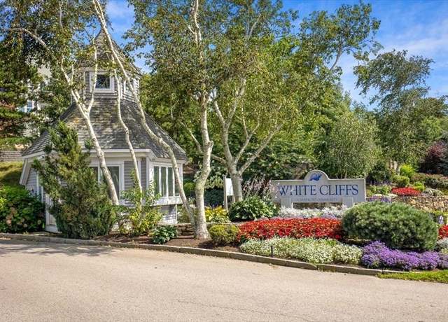 Property at 52 Fairway Dr Unit Oceanview, Plymouth, MA 02360, 2 beds, 2.5 baths