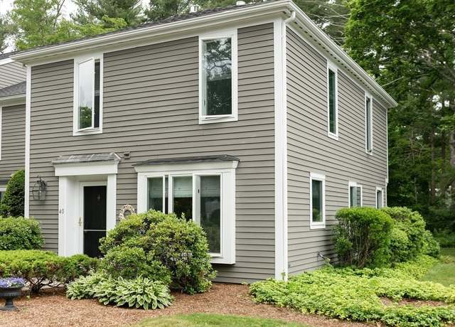 Property at 40 Bay Farm #40, Duxbury, MA 02332, 2 beds, 2.5 baths