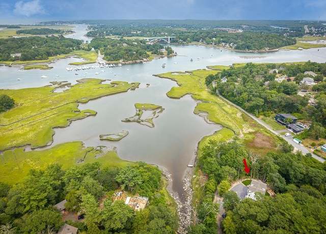 Property at 5 Samoset Rd Unit A, Gloucester, MA 01930, 2 beds, 3.5 baths