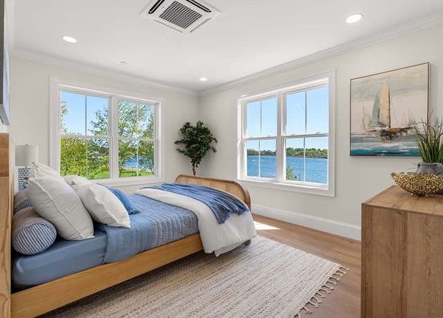 Property at 18 Franklin #203, Salem, MA 01970, 3 beds, 2 baths