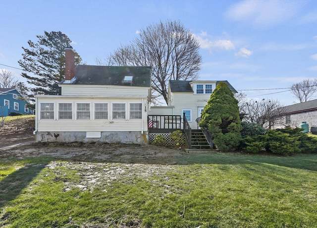 Property at 15 Eagle Hill Rd, Ipswich, MA 01938, 3 beds, 1 bath