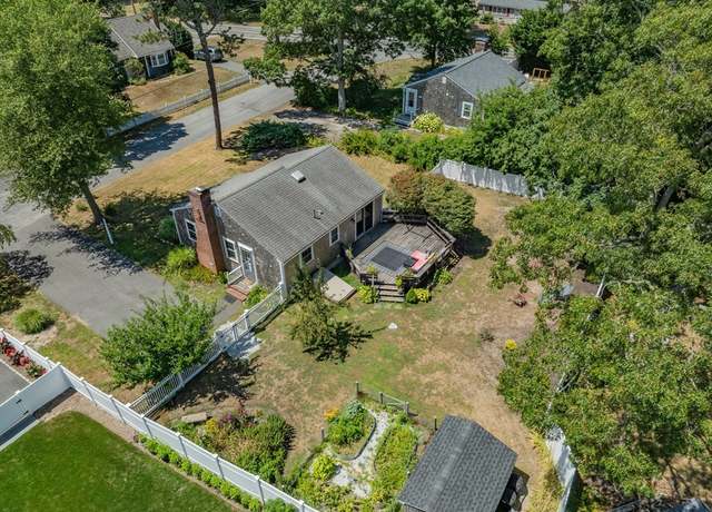 Property at 6 Checkerberry Ln, Yarmouth, MA 02673, 2 beds, 1 bath