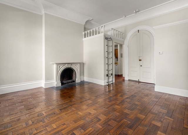 Property at 103 Beacon St #3, Boston, MA 02116, 1 bath
